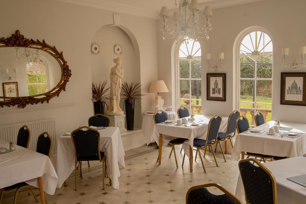 Aylestone Court Hotel Hereford Bagian luar foto