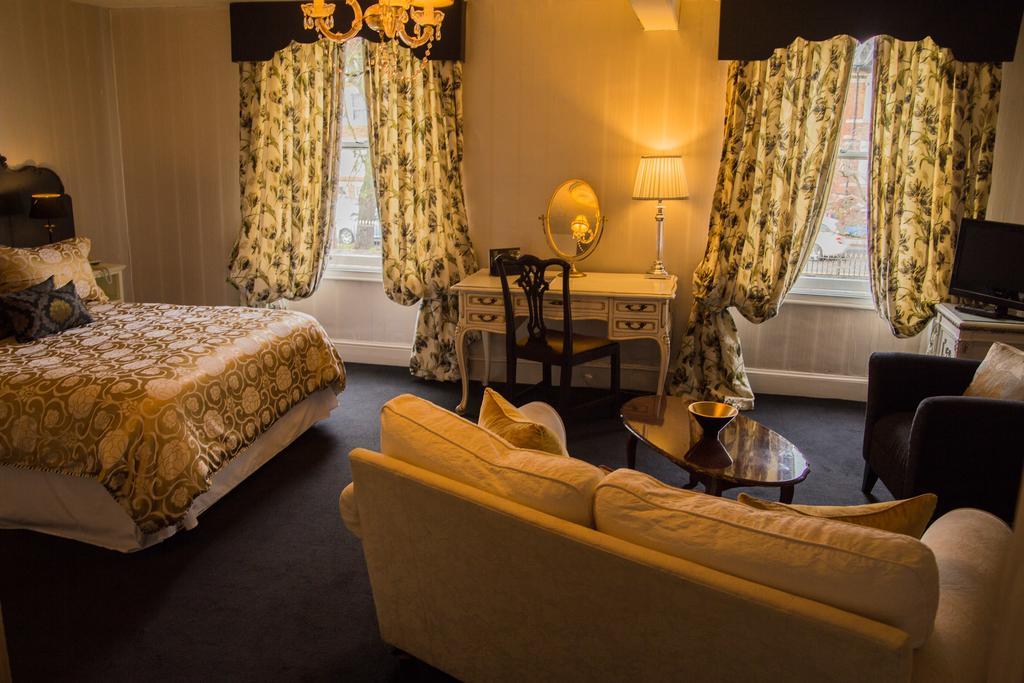 Aylestone Court Hotel Hereford Bagian luar foto